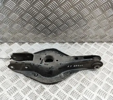 BMW 3 G20 G21 Rear upper control arm/wishbone 6886451