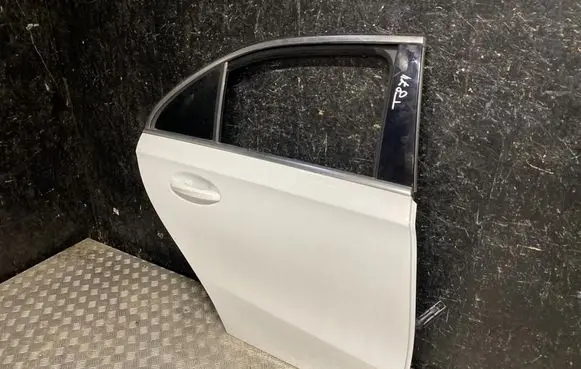 Mercedes-Benz A W177 Rear door 