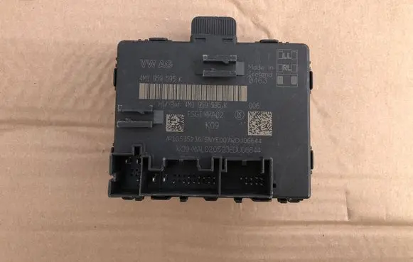 Audi Q8 Door control unit/module 4M1959595K 9669696