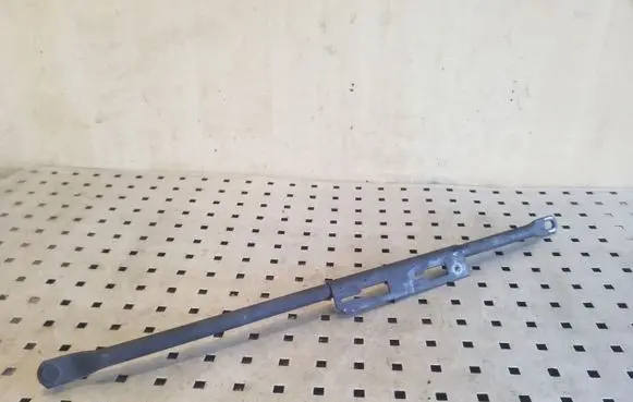 Volvo XC90 Radiator support slam panel bracket 31651557