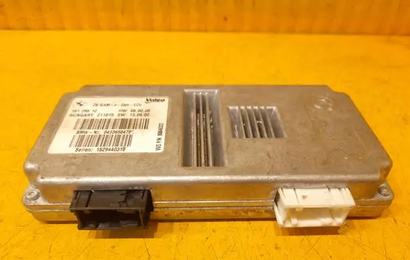 BMW X5 F15 Camera control unit module 9365047