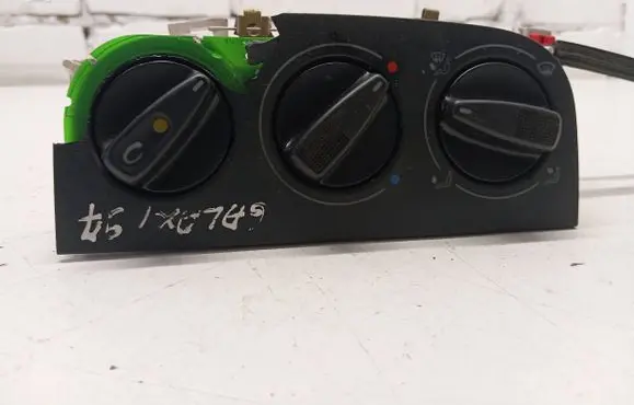 Ford Galaxy Climate control unit 95NW18D451A