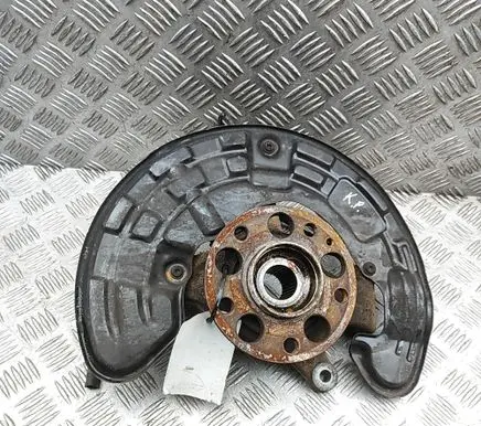 Mercedes-Benz CLA C117 X117 W117 Front wheel hub A1763300500 A1764210520