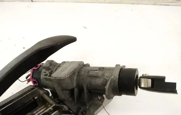 Audi A4 S4 B6 8E 8H Ignition lock UED