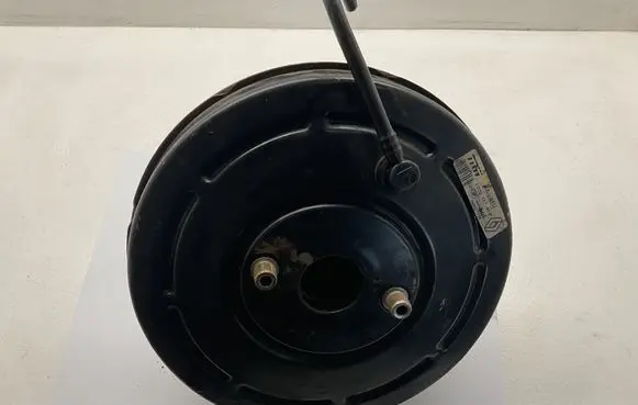 Renault Megane II Brake booster 8200157453