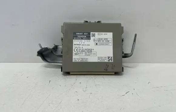 Lexus RX 450H Keyless (KESSY) go control unit/module 8999048111 2008DJ1827