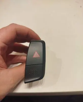 Audi A4 S4 B8 8K Hazard light switch 8K2941509A 179110872