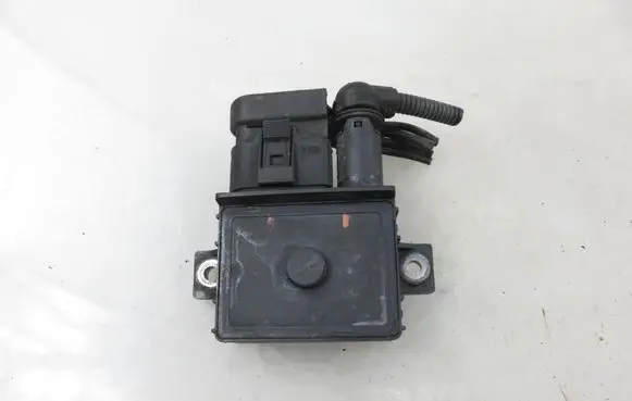 BMW 3 E90 E91 Glow plug pre-heat relay 7786821