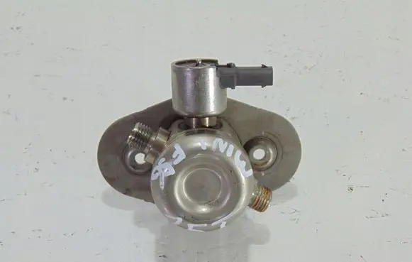 Mini One - Cooper F56 F55 Fuel pressure regulator 0261520249