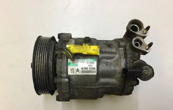 Peugeot 607 Air conditioning (A/C) compressor (pump) 9656572380
