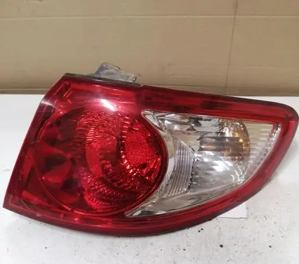 Hyundai Santa Fe Rear/tail lights 924022B000
