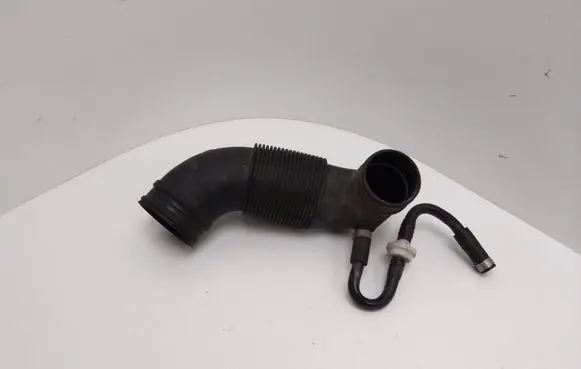 Skoda Fabia Mk2 (5J) Air intake hose/pipe 6Y0129684