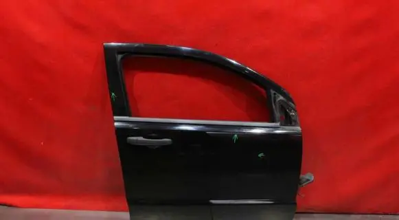 Dodge Caliber Front door
