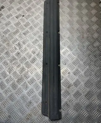 Mitsubishi Pajero Other sill/pillar trim element MB645836