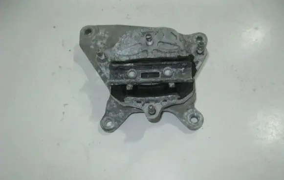 Audi A4 S4 B8 8K Gearbox mounting bracket 4M0399118D