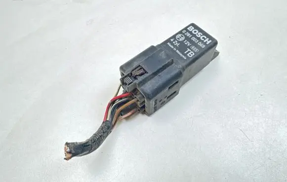Honda Accord Glow plug pre-heat relay 0281003049