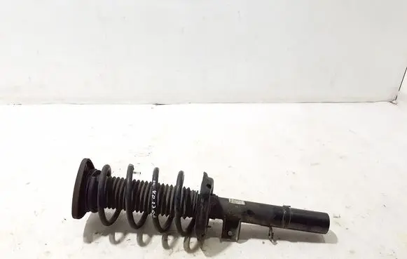 Volvo XC40 Front shock absorber/damper 32246642