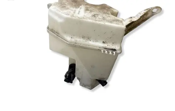 Volvo V70 Windshield washer fluid reservoir/tank 30784233