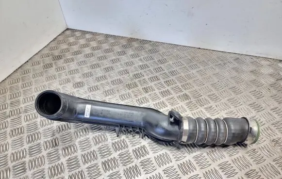 Volkswagen Golf V Intercooler hose/pipe 3C0145762AL L21748D6