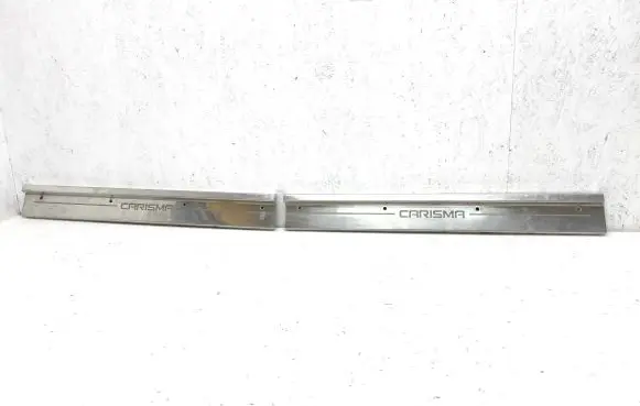 Mitsubishi Carisma sill trim set (inner)