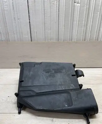Mercedes-Benz R W251 Air filter box A6420940204