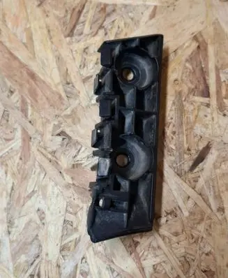 Ford Mustang VI Front bumper mounting bracket FR3B17D958