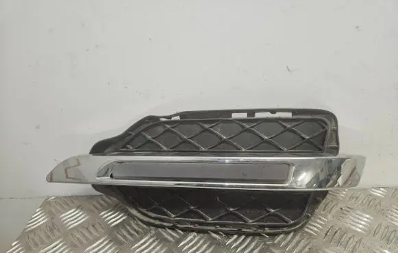 Mercedes-Benz GLK (X204) Front bumper lower grill A2048857123 2048857123