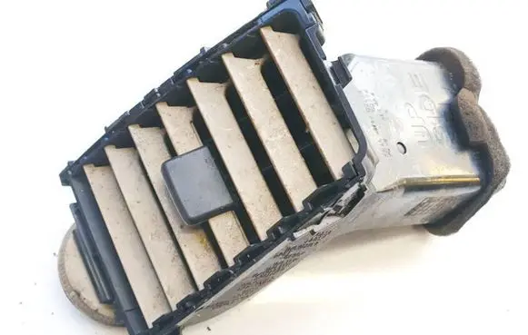 Dash center air vent grill