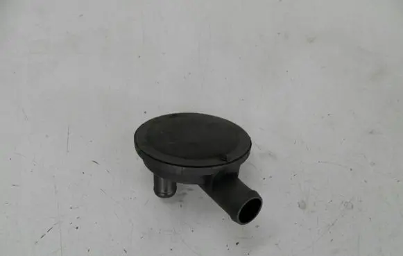 Skoda Octavia Mk1 (1U) Breather valve 3911170963