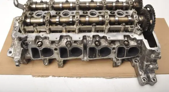 Mini One - Cooper F56 F55 Engine head 8513681