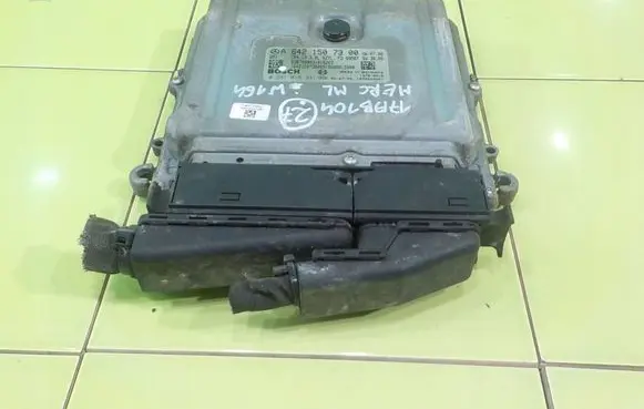 Mercedes-Benz ML W164 Engine control unit/module A6421507300