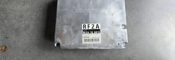 Mazda 626 Engine control unit/module RF2A18881C RF2A105012