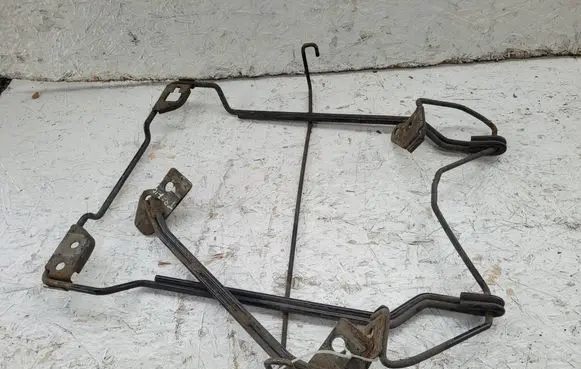 Renault Trafic III (X82) Spare wheel mounting bracket