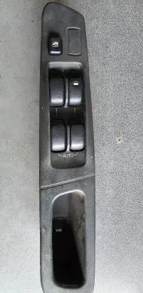 Mitsubishi Galant Electric window control switch MR252814