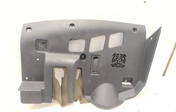 BMW 1 E81 E87 Dashboard lower bottom trim panel 7152600 7152602 7136630