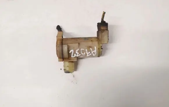 Nissan X-Trail T30 Windscreen/windshield washer pump 2224615a 2224615-a