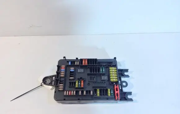 BMW 1 F20 F21 Fuse module 9261111 61149261111