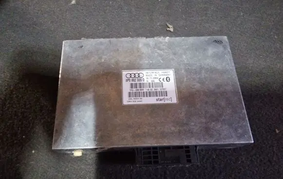 Audi A4 S4 B6 8E 8H Bluetooth control unit module 8P0862335D