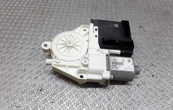 Volkswagen PASSAT B7 USA Front door window regulator motor 3C0959793B