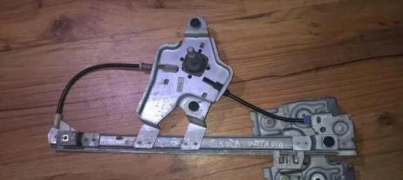 Skoda Octavia Mk1 (1U) Sliding door window regulator with motor 1u4839402e