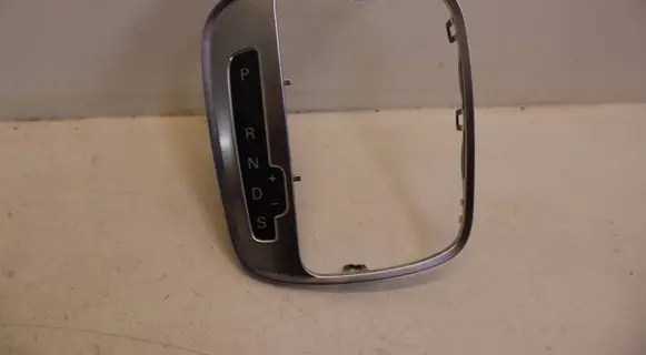 Audi Q3 8U Gear shifter surround trim plastic 8P1713463A