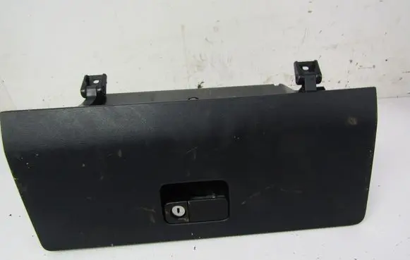 Honda CR-V Glove box 