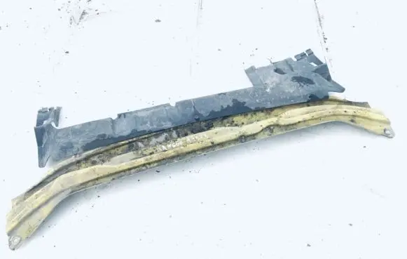 Renault Kangoo I Radiator support slam panel