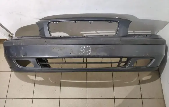 Volvo V70 Front bumper 09484239