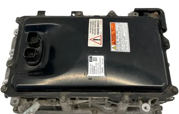 Toyota Prius (XW50) Voltage converter inverter G920047261 G9200-47261