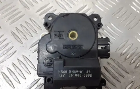 Mazda 3 I Central body control module 861000-0990