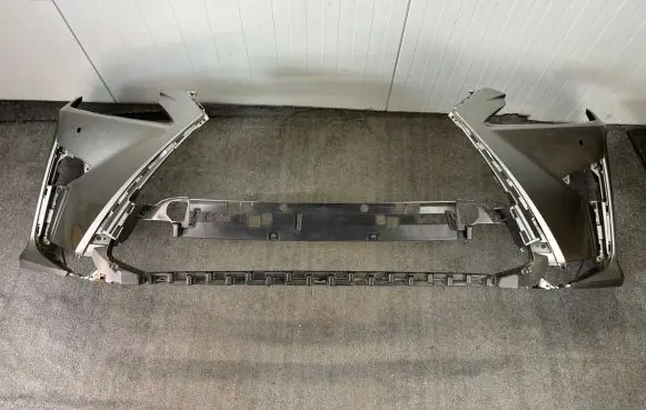 Lexus RX 450H Front bumper 5211948D40 Z1397