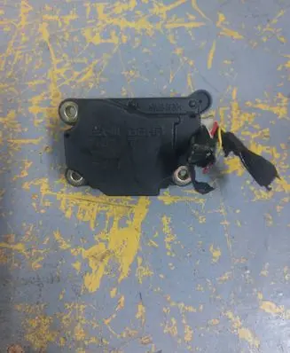 Volvo S60 Air flap motor/actuator 74933G 271003