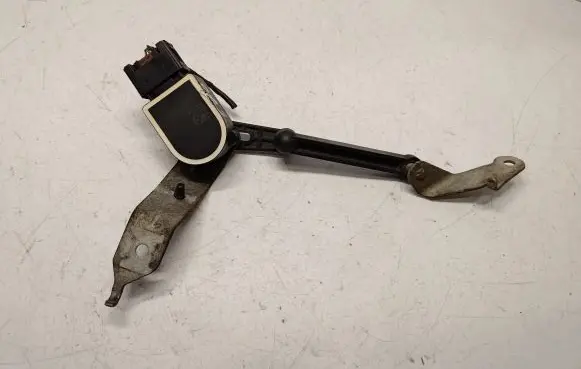 BMW 4 F32 F33 Headlight/headlamp level sensor 37146860843 37146870000 37146784072