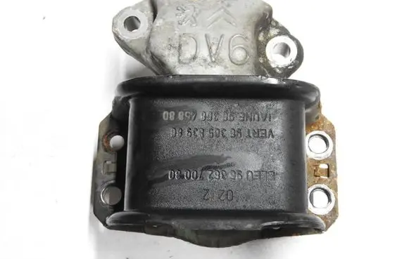 Citroen DS4 Engine mount bracket 9636583980 9636845880 9636270080